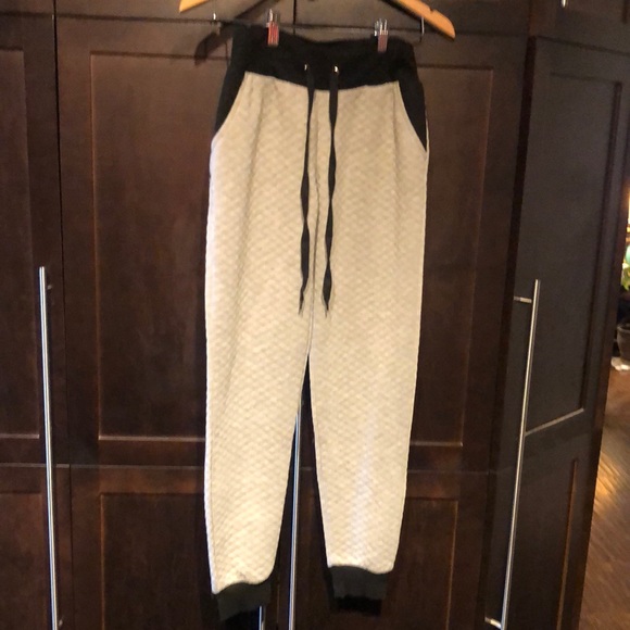 Rose Concept Sweats. Medium Gently used - Picture 1 of 2